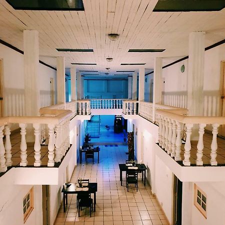 Oasis Skybeach Hostel - 尼甘布 外观 照片