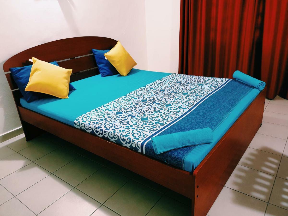 Oasis Skybeach Hostel - 尼甘布 外观 照片