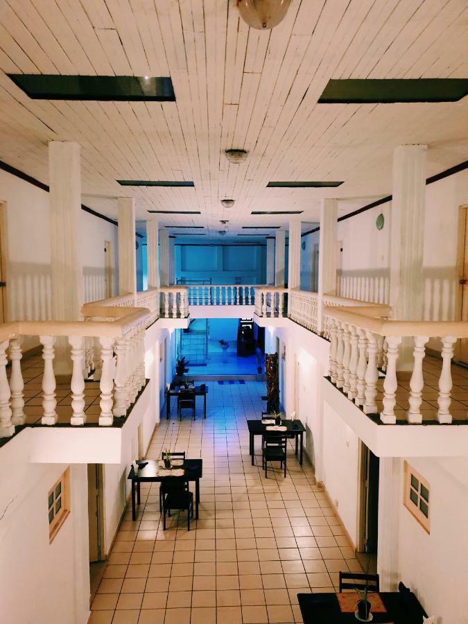 Oasis Skybeach Hostel - 尼甘布 外观 照片