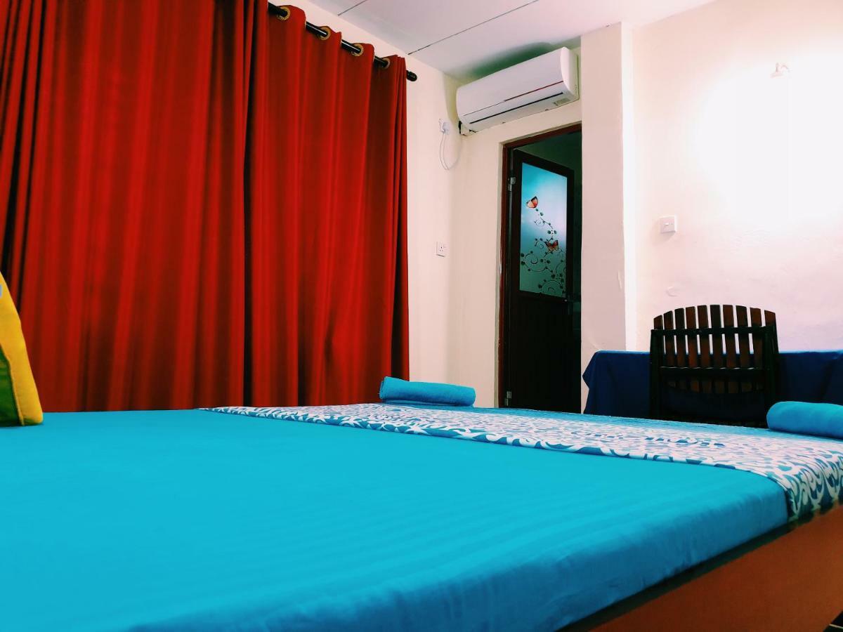 Oasis Skybeach Hostel - 尼甘布 外观 照片