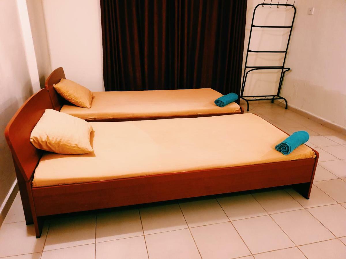 Oasis Skybeach Hostel - 尼甘布 外观 照片