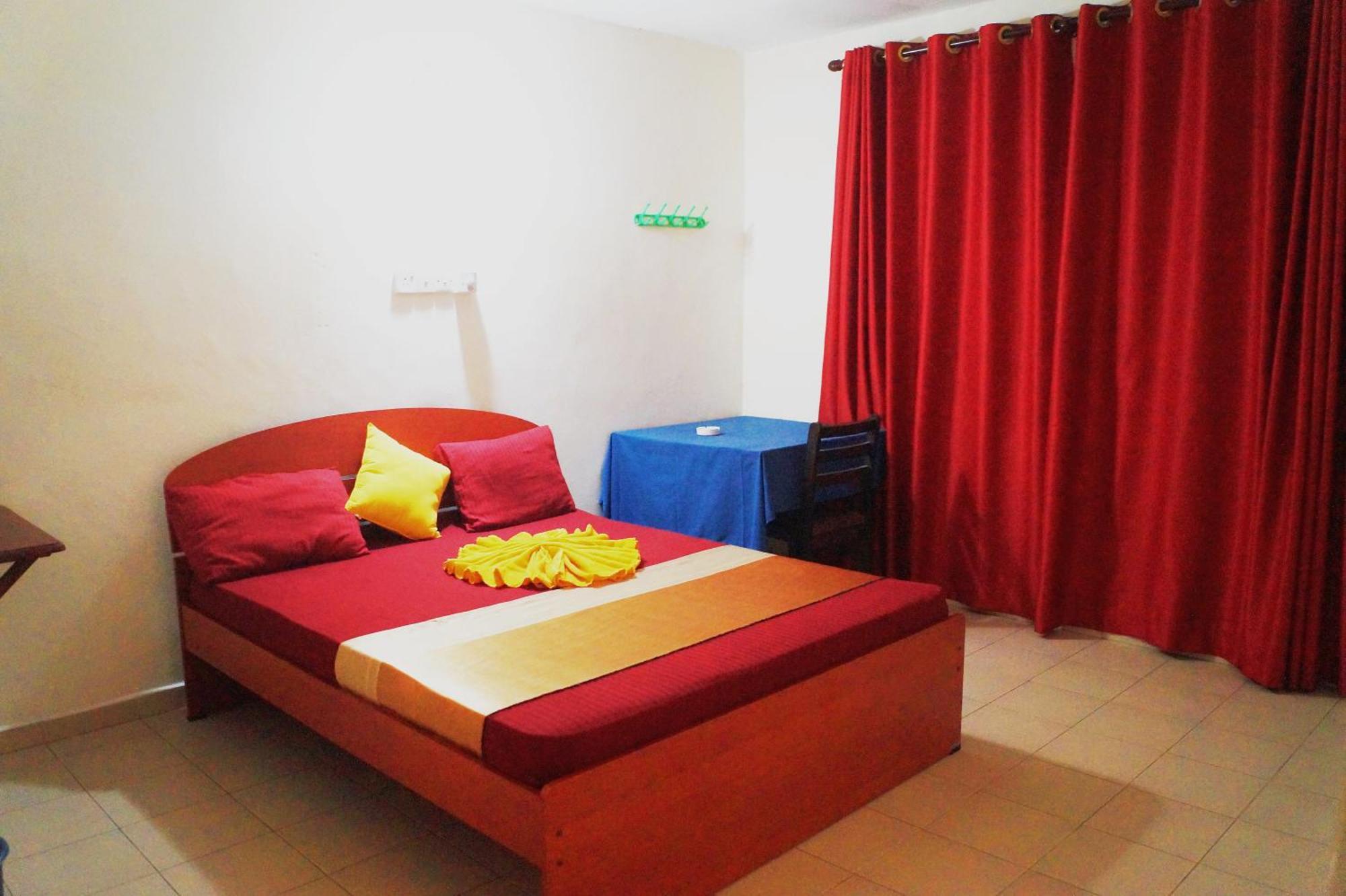 Oasis Skybeach Hostel - 尼甘布 外观 照片