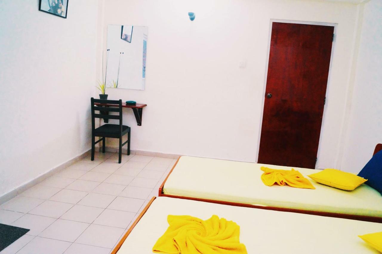 Oasis Skybeach Hostel - 尼甘布 外观 照片